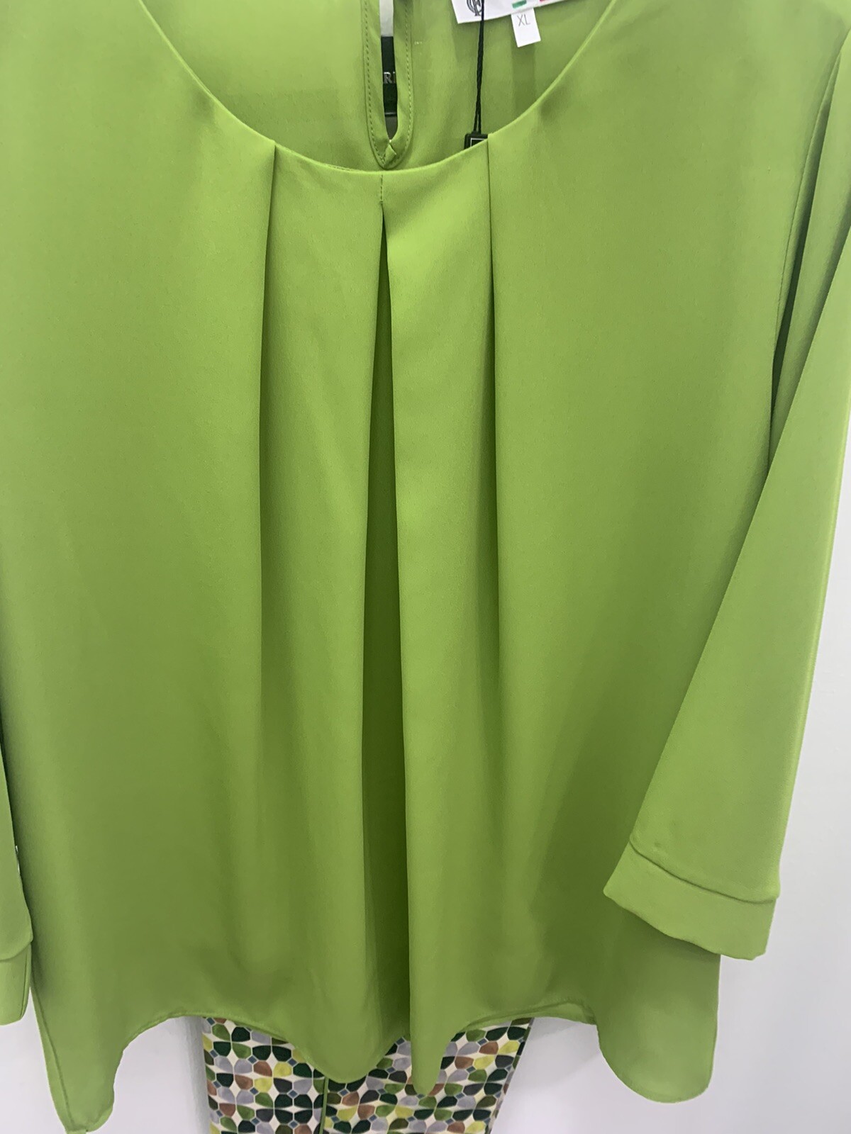 Women's Carla Ferroni costume blouse and pants suit image 4