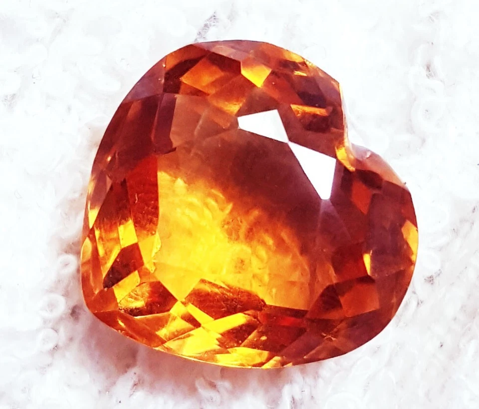 Citrine 10.00+ Ct Loose Gemstone Heart Shape With Certificate - Image 3 of 4