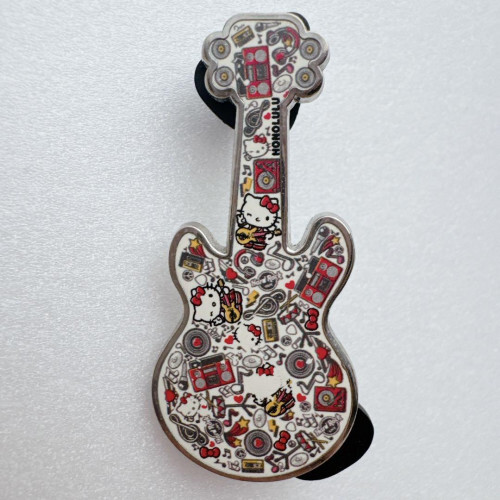 【未使用】ハードロックカフェ　バッチ　HELLO KITTY 50TH PIN 50th Anniversary Girl - Hello Kitty Version | Pins and