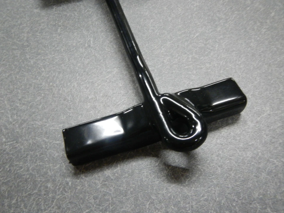 1961 1962 Buick Skylark bateria especial segurar e parafusos braçadeira de montagem 61 62 - Imagem 3 de 4