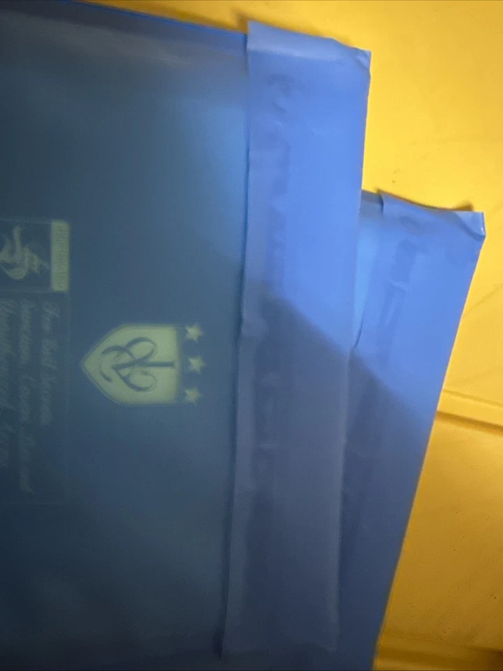 IVE 4th EP "IVE SECRET" Shh! ver. * Foto 2 de 3