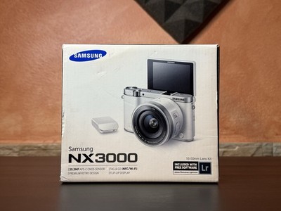 Samsung NX3000 16-50mm ED OIS i-Function Lens Kit Spiegellose Digitalkamera