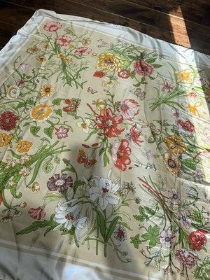 Ladies scarf  Chic nice flowers design Square Scarf large colorful silky