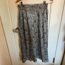 VTG Handsewn 100 Silk Floral Cropped Pants sz M/L Grey High Rise Pullon Pockets