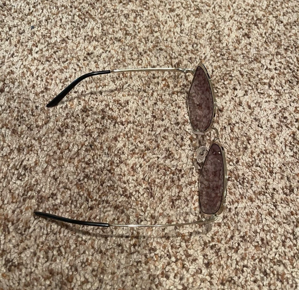 Gafas de sol PRADA, montura negra y plateada para mujer Foto 3 de 3