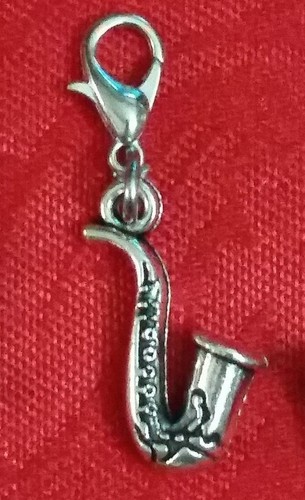 MUSIC INSTRUMENT CHARM - GUITAR - SAXOPHONE - DRUMS - FRENCH HORN - MUSICAL - Picture 22 of 45