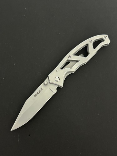 Gerber Paraframe I EDC Pocket Knife Plain or Serrated Blade - FREE SHIPPING - Picture 5 of 18