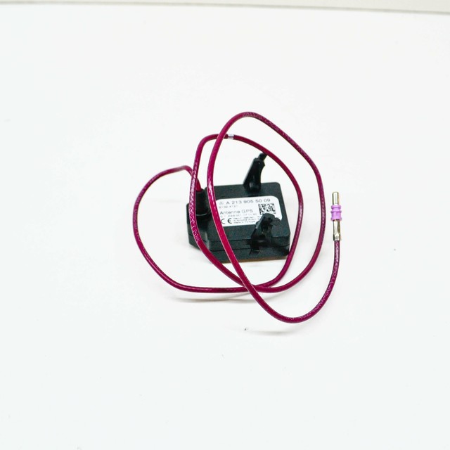 MercedesBenz E W213 Side Mirror GPS Antenna A2139055009 Genuine for