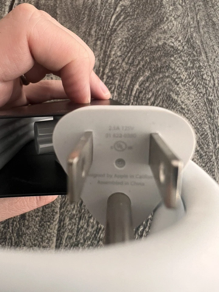 New APPLE Power Adapter Extension Cable Cord Macbook Pro Macbook Air 2.5A 125V - Image 2 of 2