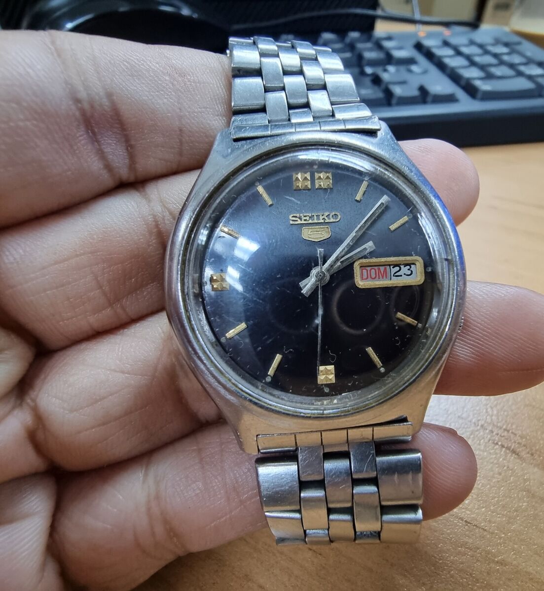 rare vintage SEIKO 5 Automatic 7009-8810 Spanish English rare vintage SEIKO 5 Automatic 7009-8810 Spanish English