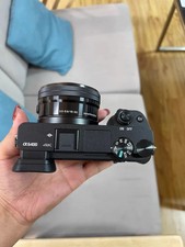 Sony Alpha a6400 24.2MP 4K Mirrorless Camera 16 - 50mm Lens w/battery