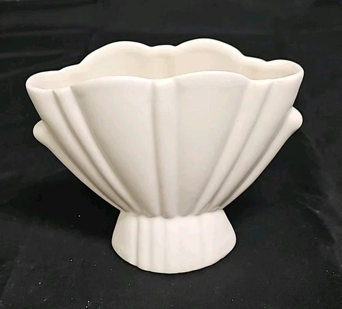 Vintage Bauer Pottery Los Angeles California Art Deco Vase