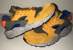 blue and orange huaraches