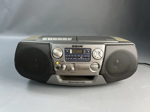 Sony CFD-V17 AM/FM Radio CD Cassette Recorder Boombox Mega Bass Tested Works VTG