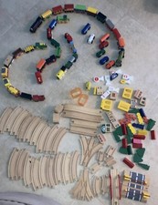 Chuggington TOMY LOT Wooden Trains Set Magnetic Bridge Shops Trees 100 Piece