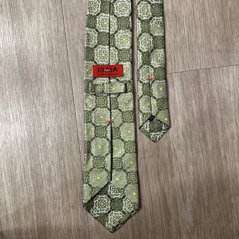 Isaia Napoli Men's 100% Seta Silk Necktie Green RARE PATTERN Made In Italy NWOT - Image 3 of 4