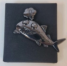 Broche brillante Barracuda VeeFriends limitée /5 - SUPER RARE Gary Vee 