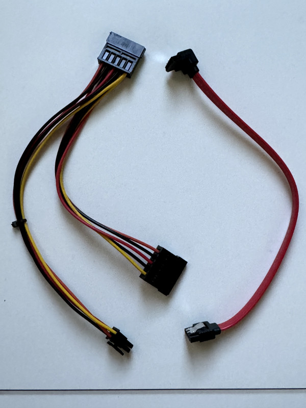 SATA power splitter and data cable