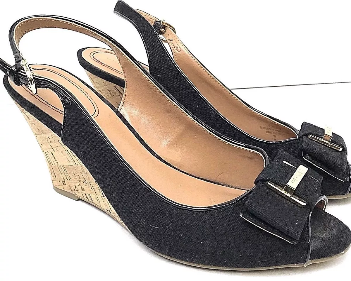 Tommy hilfiger closed on sale toe wedges