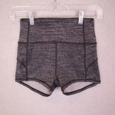 Lululemon Size 4 (8 AUS) In Movement Short Everlux 2.5" Twillines Ice Grey Black - image 1 of 4
