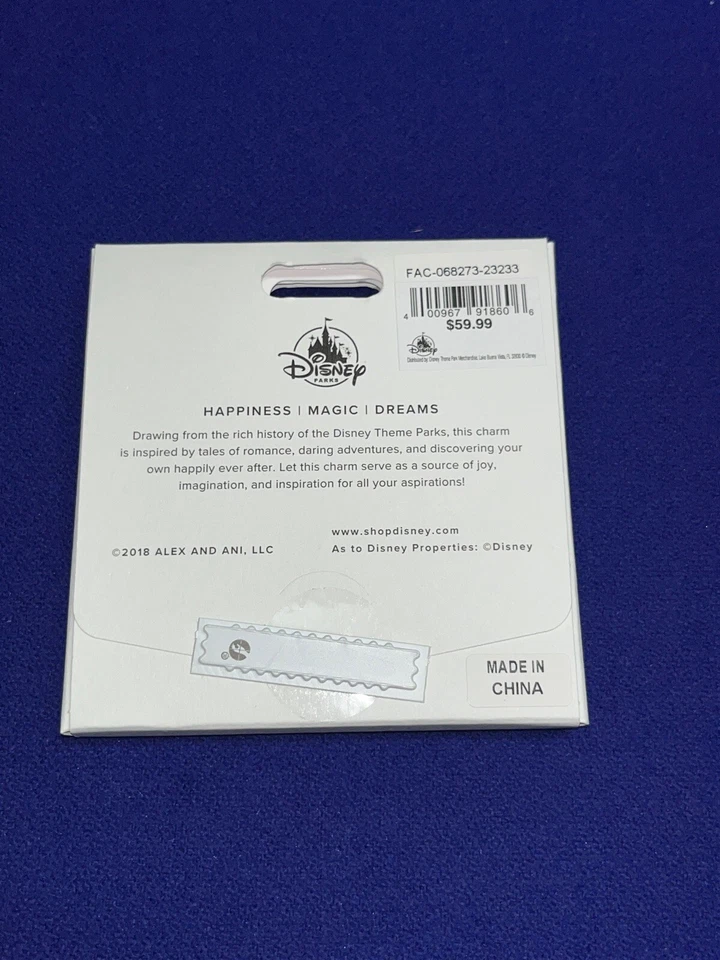 Colar Tom Dourado Alex and Ani Peter Pan Parques da Disney Novo - Imagem 4 de 4