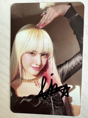 IVE LIZ LOVE DIVE Autographed Signed Photocard PC FANSIGN MINT