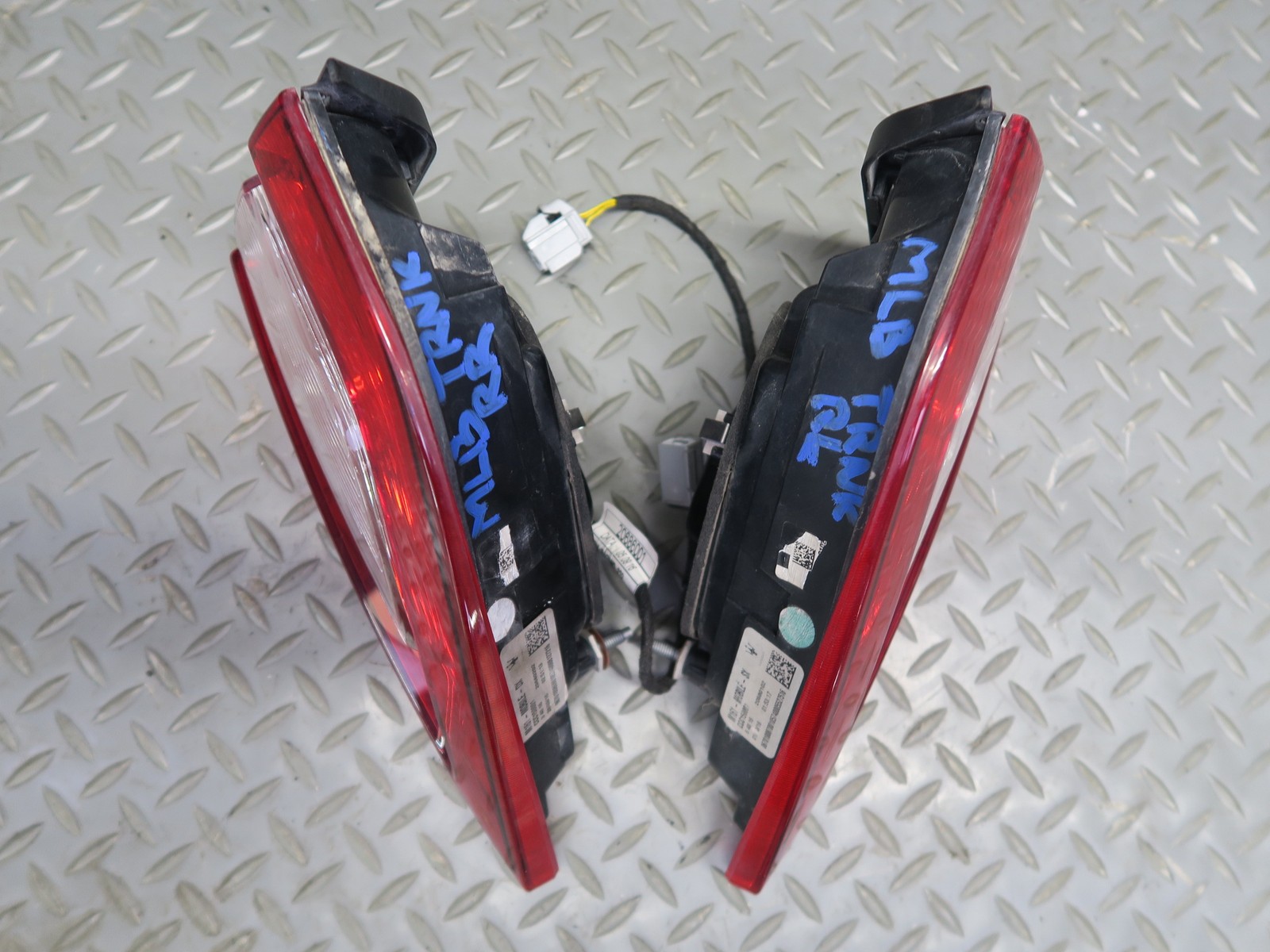 2017-2020 MASERATI LEVANTE M161 REAR LEFT RIGHT OUTER INNER TAIL LIGHT LAMP SET