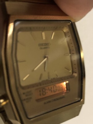 Rare Vintage Seiko H601-5040 LCD Digital Watch - 1980's++*{Gold