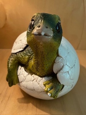 1989 Windstone Editions Maiasaur Hatching Dinosaur Egg Sculpture M