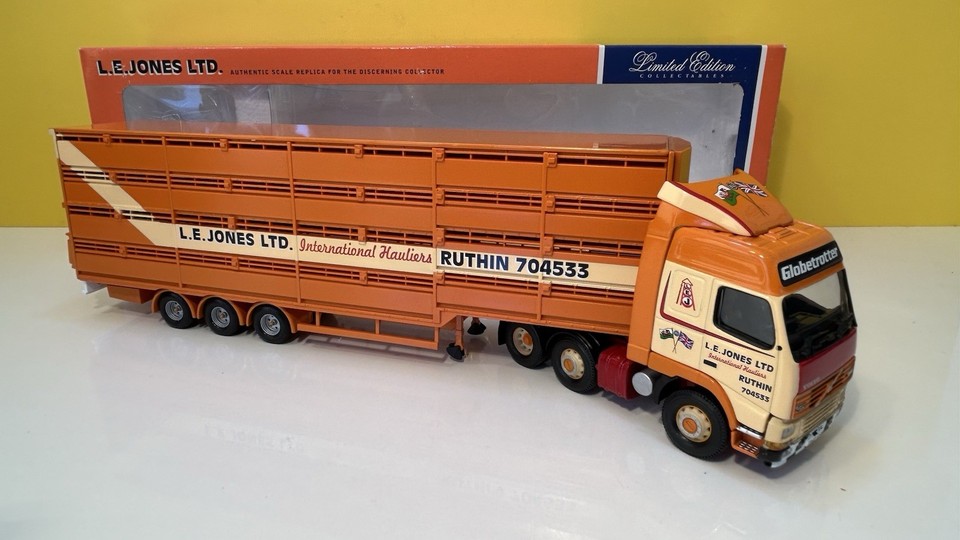 Camion Miniature Corgi Volvo Globetrotter Royal Mail - Boîte Originale, état Neuf