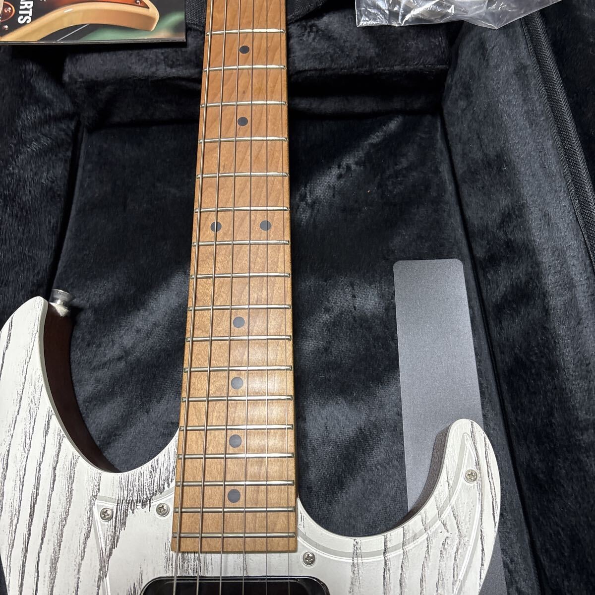 Electric Guitar Vola OZ ROA V3 MC Roasted Maple Neck Made in Japan
