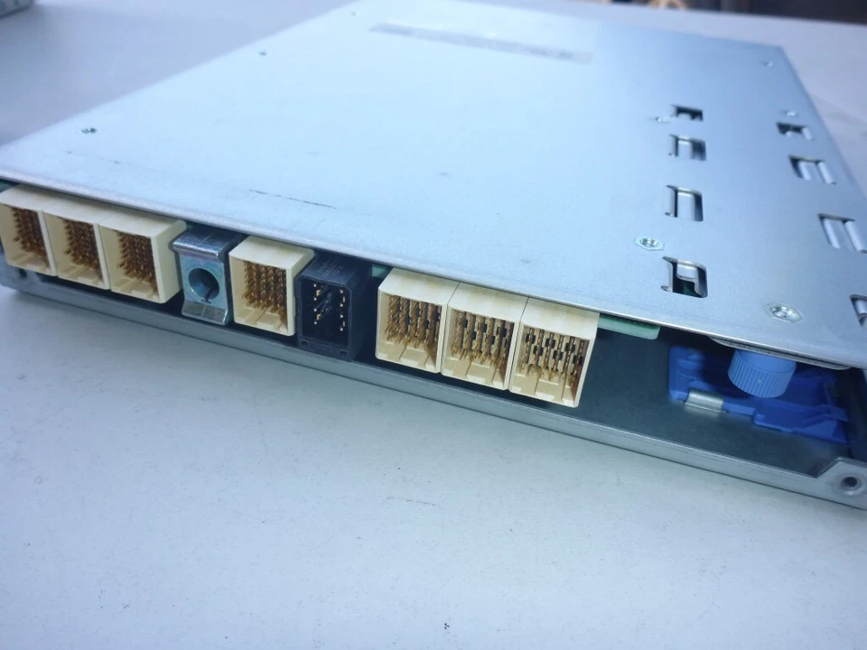 AU SELLER NetAPP Drive Module I/F6 910406-020 SAS Fibre Channel Raid Controller - Image 3 of 4