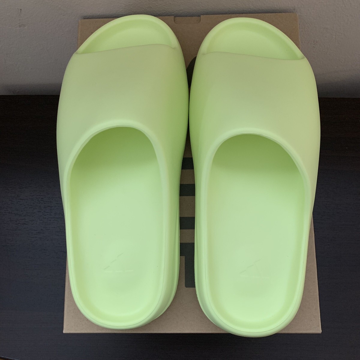 Adidas Yeezy Slide Glow Green - ORIGINAL RELEASE - Mens US Size 12