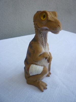 VTG Jurassic Park Lost World T-Rex Hatchling Site B JP56