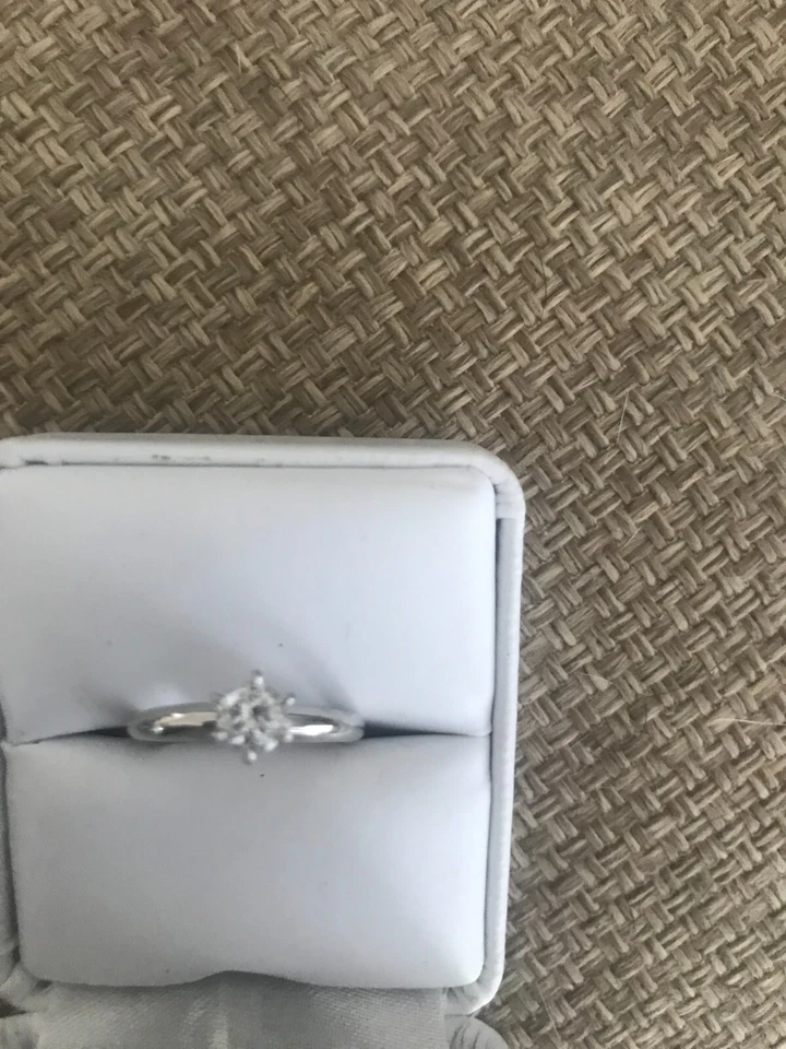 Natural Brilliant Cut Diamond Engagement Ring 0.45 ct. Ring size 7 - Image 3 of 4