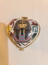 Vintage Hinged Ceramic Heart Shaped Jewelry Box with Egyptian King Tut Design 