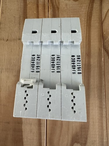 WYLEX 40A PSB340-D MCB 3 POLOS TIPO D40 10KA 230/400V - Imagen 3 de 5