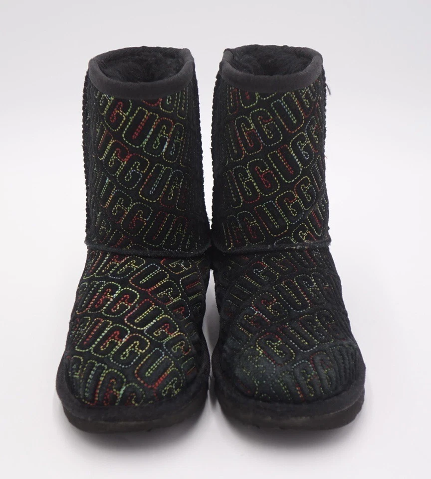 UGG Classic II Graphic Stitch Boots Girls Size 2 - Image 2 of 4