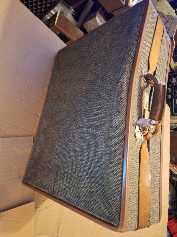 Vtg Hartmann Tweed & Leather 25” X 19" X 8" Won't UnLock Luggage Suitcase Good 
