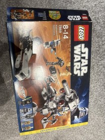 LEGO Star Wars: Battle for Geonosis (7869) W Minifigures Box and Instructions 
