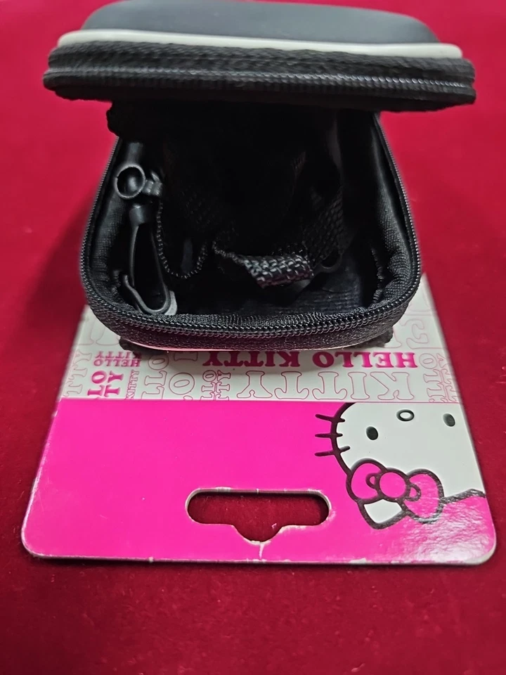 Hello Kitty Hard Shell Camera Case with Shoulder Strap New In Package - Image 2 of 3