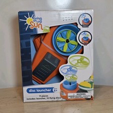 NIP Disc Launcher Toy Kids Outdoor Flying Discs Yard Game 3 Discs only