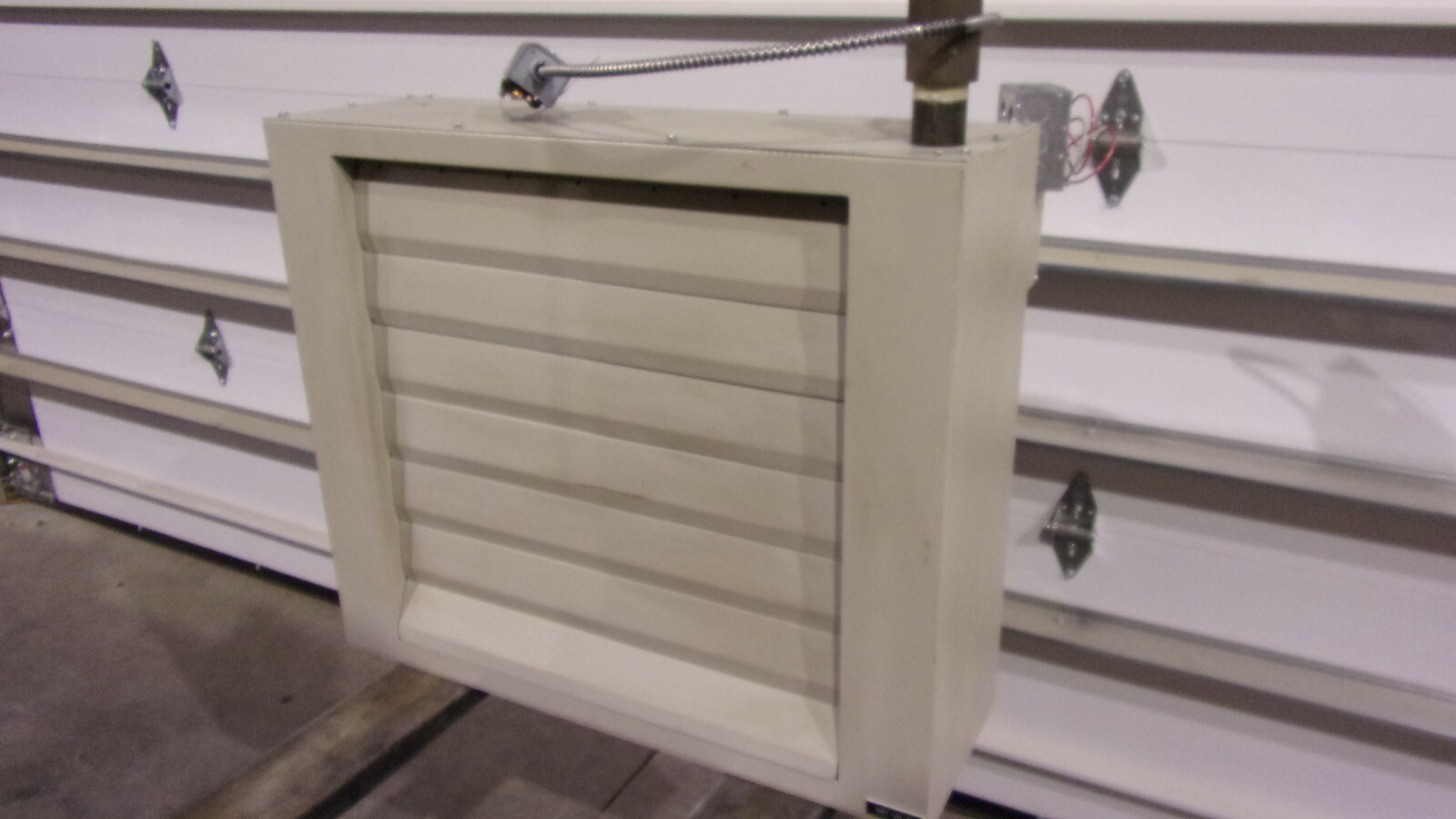 RH193H01SAB HYDRONIC UNIT HEATER WITH 1/4 HP MOTOR 115 VOLT 2.75 AMP