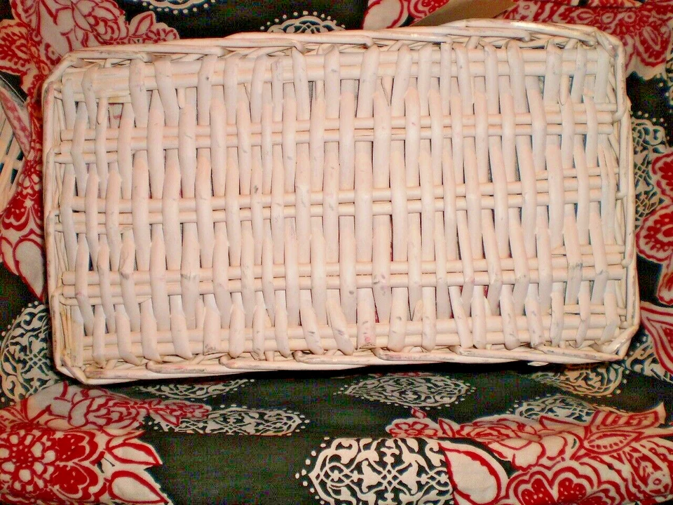 white willow wicker basket with floral liner 3 piece - Image 4 of 4