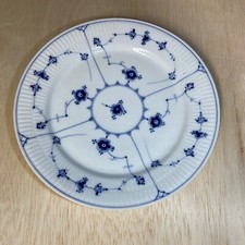 Royal Copenhagen Blue Fluted Plain round Dinner Plate 9.5   Gorgeous 