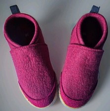 WOOLFIT TAIGA SLIPPER BOOTS/DK RED/NATURAL RUBBER SOLE/MULTIPLE SIZES/PRE-OWNED