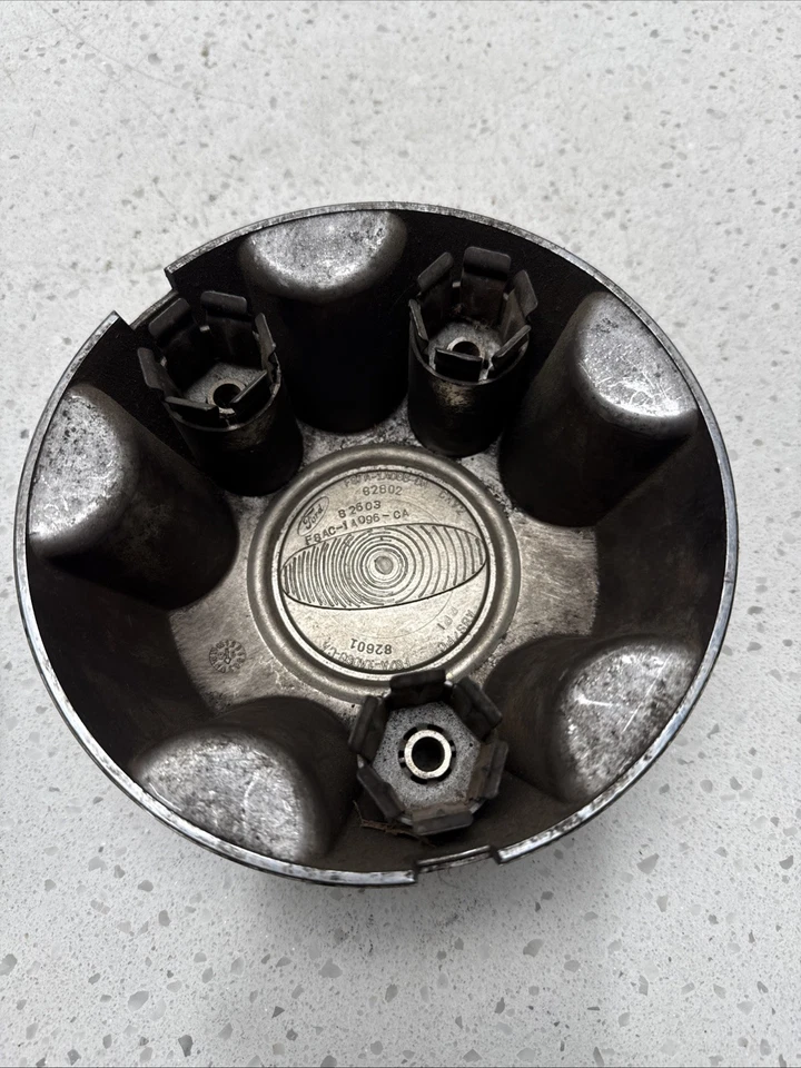 Tapa central Ford Ranger Crown Victoria 1998-2011 Foto 4 de 4