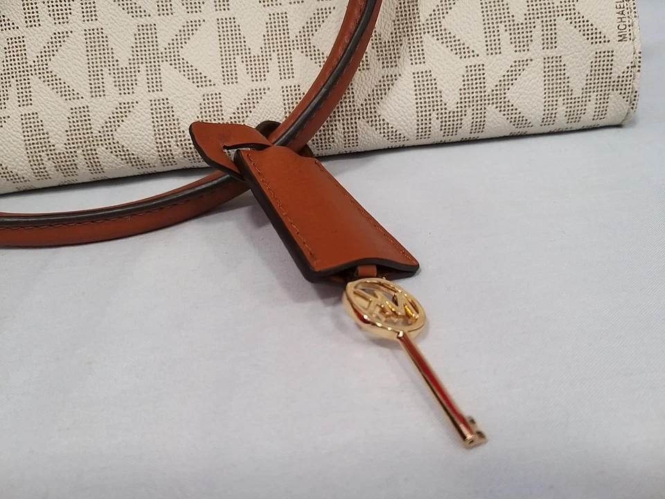 Michael Kors Signature Cream Tan Hamilton Satchel VGC      N44 - Image 3 of 4