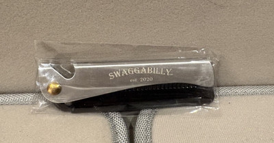 Small Folding Mustache Beard  Comb, Metal/ Plastic - Swaggabilly