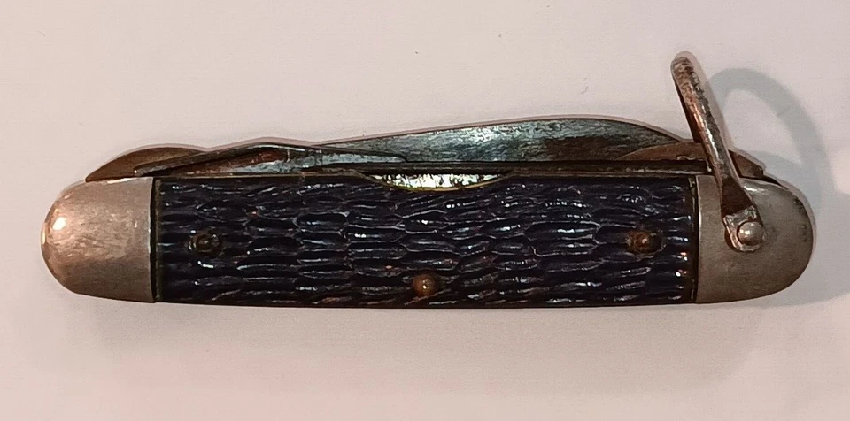 Camillus USA Cub Scout Pocket Knife Vintage 1960s w Cub Scout Logo Blue - Image 2 of 4